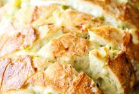 Melted Chile Cheese Sharing Bread